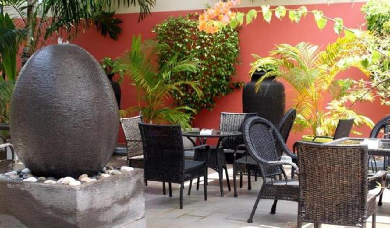 Hotel Chez Jimmy Port-Gentil Exterior photo
